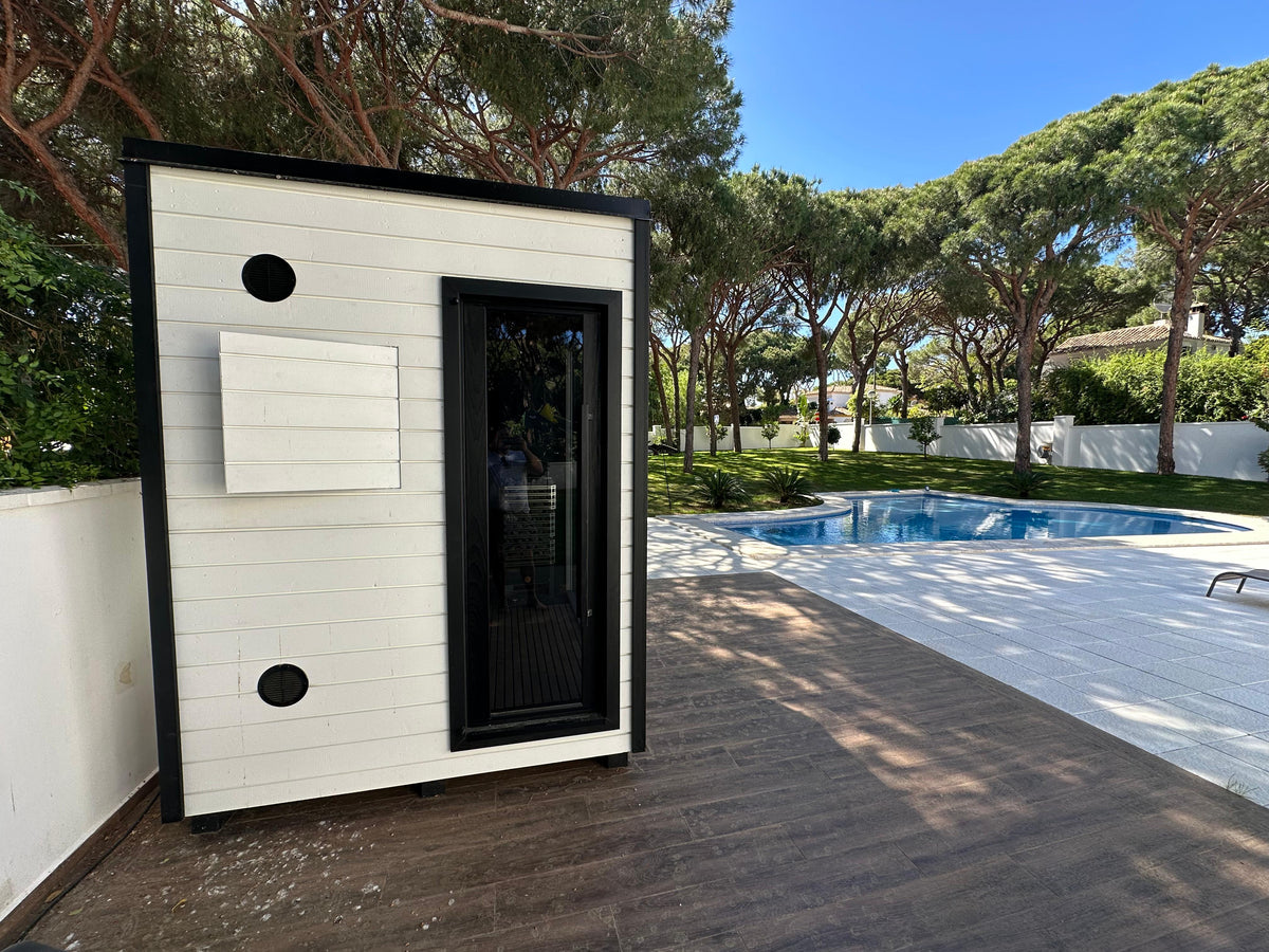 Sauna Air Nordic Elegance Spa Mini, luxury outdoor sauna, close-up detail