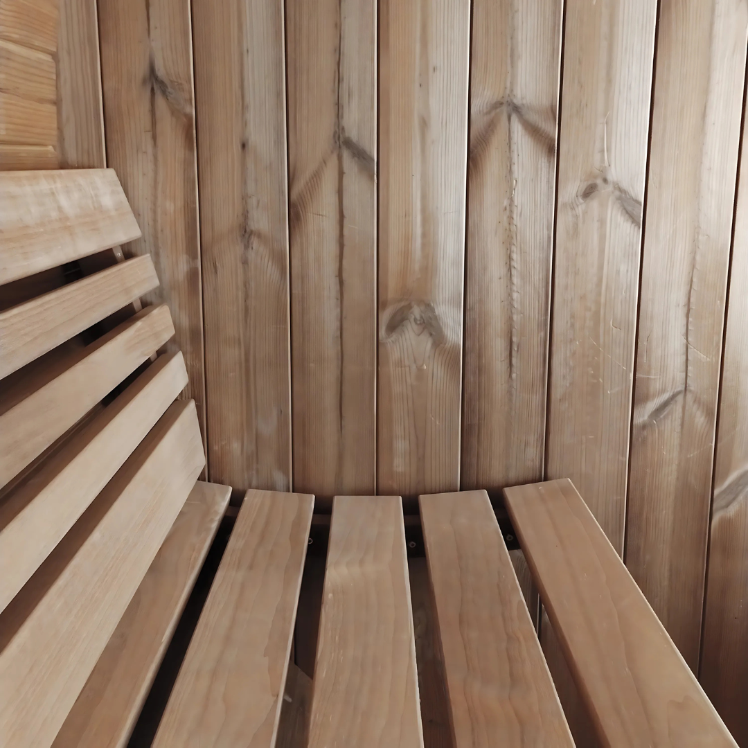 SaunaLife Model E6, 3-person Ergo-Series barrel sauna, detail view